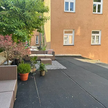 Charmantes Stadthaus Im Herzen Von Múnich